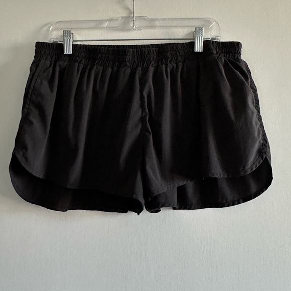 The Upside Pants - The Upside Black Athletic Lined Running Shorts size 8 EUC